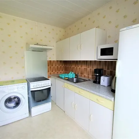 T2 Avec Jardin Et Terrasse A Aix-les-bains, Proche Du - Fr-1-555-5 Lägenhet Aix-les-Bains