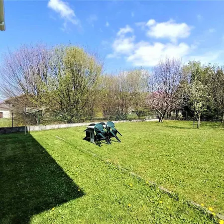 Lägenhet T2 Avec Jardin Et Terrasse A Aix-les-bains, Proche Du - Fr-1-555-5